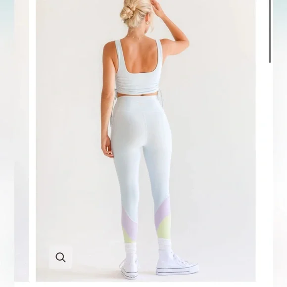 NWOT Playground Active Sunset Leggings in Ice Blue - Picture 2 of 9